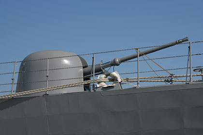 海上自衛隊　練習艦「あさぎり」　62口径76mm連射砲（76mm Gun）