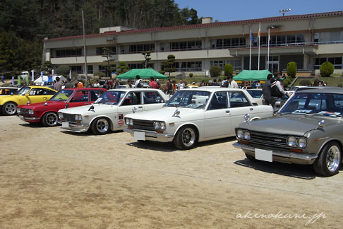 車輪村 ダットサン ブルーバード