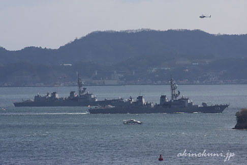 呉基地を出た護衛艦「さざなみ」と「さみだれ」