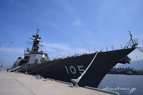 護衛艦 いなづま DD-105 全景