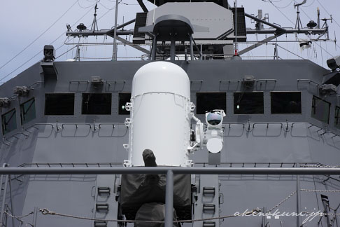 たかなみ型護衛艦「さざなみ」20mm機関砲（CIWS）