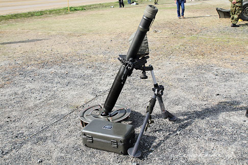 装備品展示 81mm迫撃砲L16