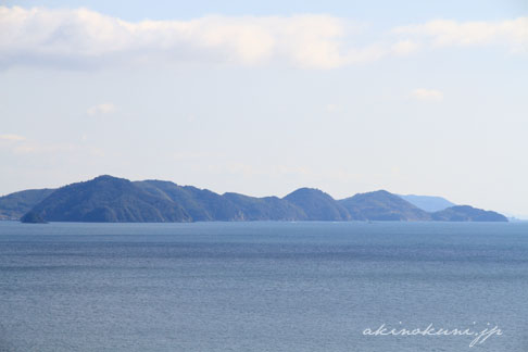 特攻艦隊留魂碑から望む大津島