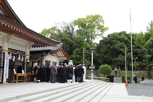 広島護国神社 海軍祭 軍旗掲揚３