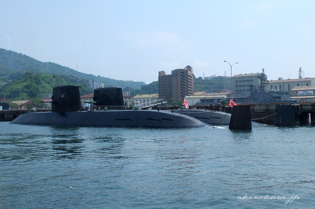 Sバースの潜水艦の並び