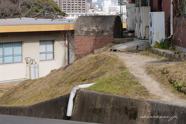 海上自衛隊　呉地方総監部 地下への入口