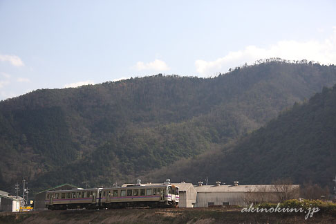 上深川～中深川間を走るキハ120形