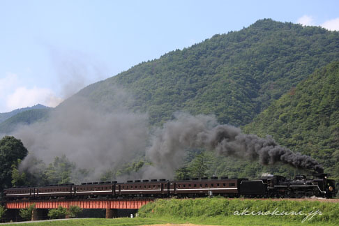 山口線 長門峡駅を出発したSLやまぐち 2