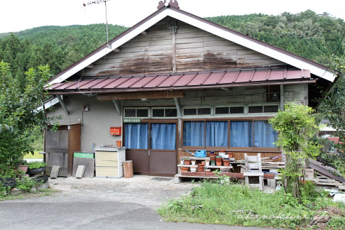 芸備線道後山駅 駅前にある（あった）お店