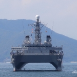 音響測定艦 ひびき AOS-5202