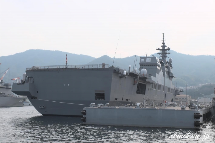 以前は呉基地所属だった護衛艦いせ（DDH-182）