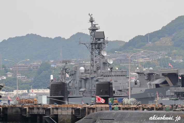 Fバースの練習艦"はたかぜ"