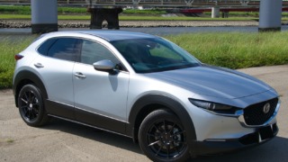 CX-30さんにSW010を履く