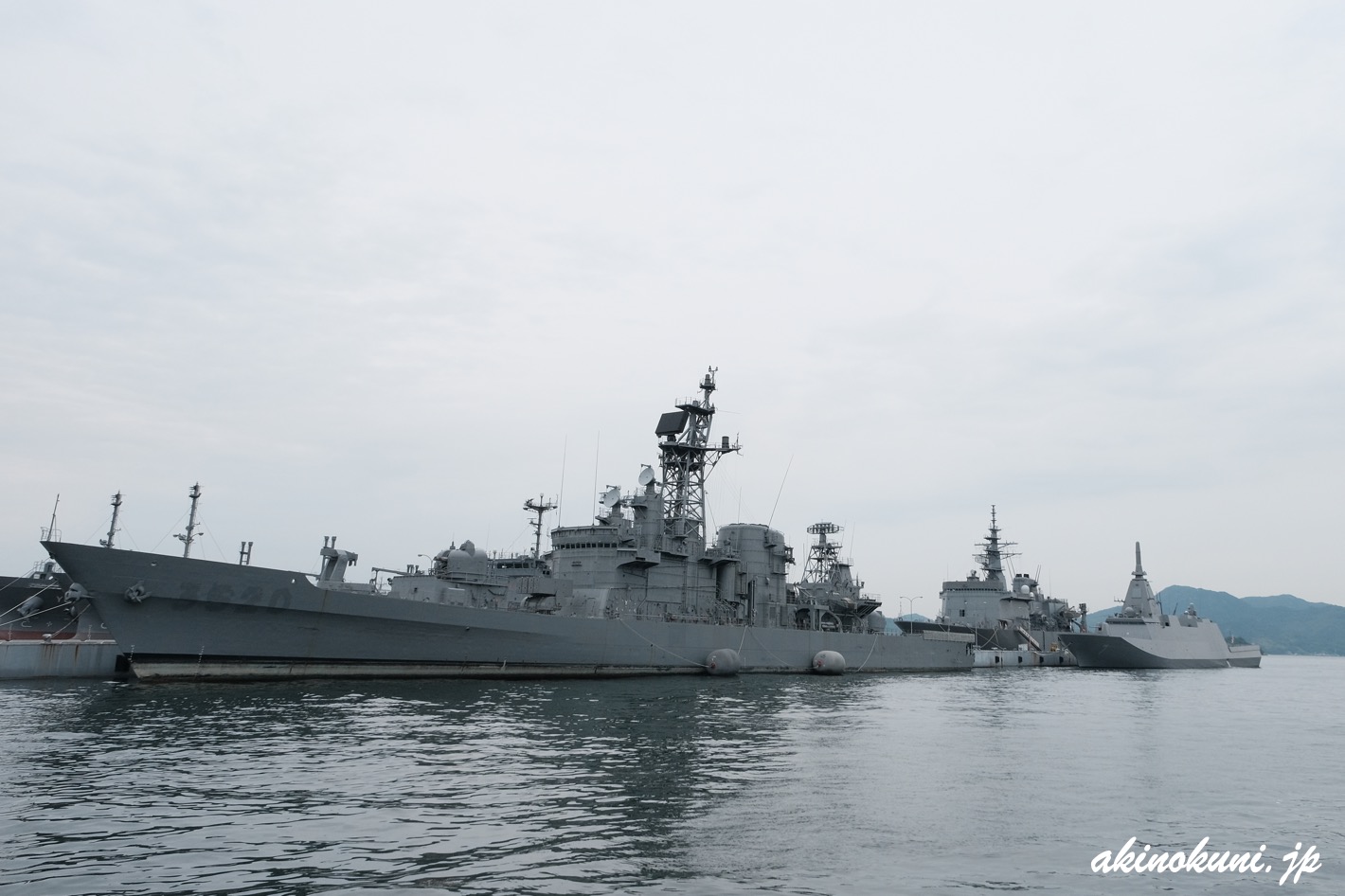 呉湾艦船めぐり 2025年5月29日 はたかぜとによどの並び