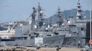 呉基地の満艦飾 2025年11月1日 自衛隊記念日
