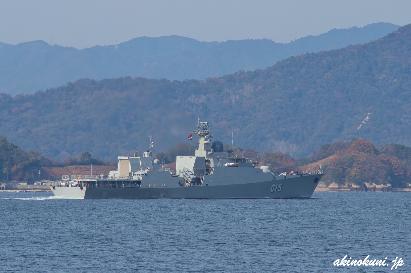 ベトナム海軍 フリゲート チャン・フン・ダオ 2025年12月10日