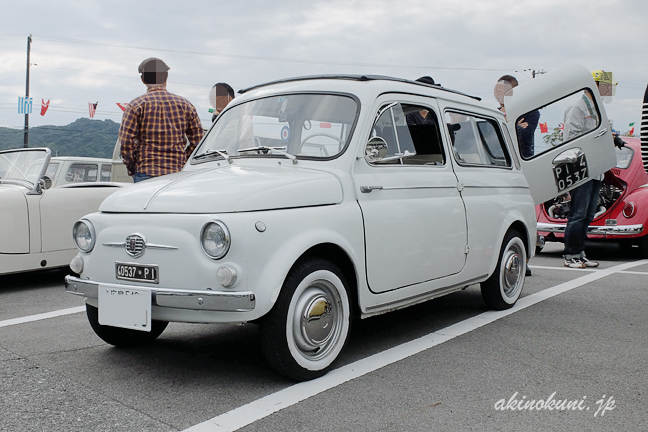 第5回呉オールドモータースミーティング　フィアット500ジャルディニエラ（FIAT500 giardiniera）　前から